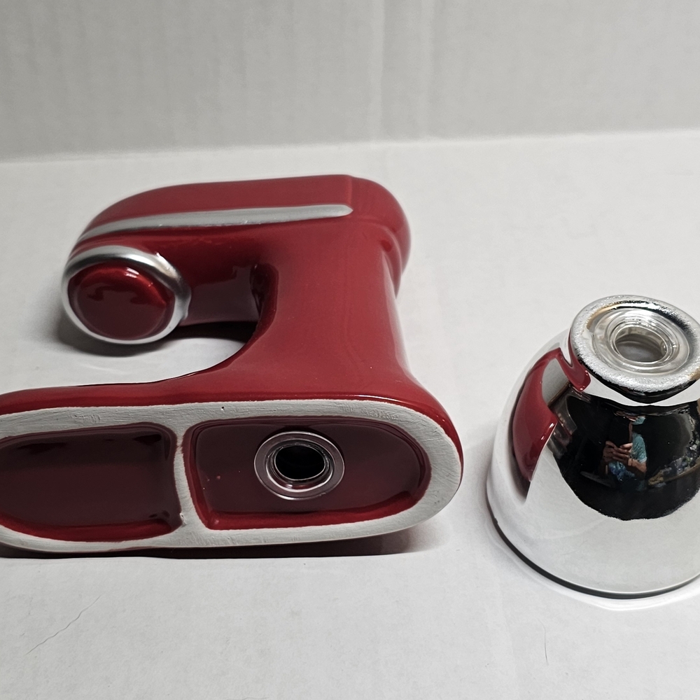 Miniature Salt And Pepper Shaker . Red Mixer. - Picture 2 of 5